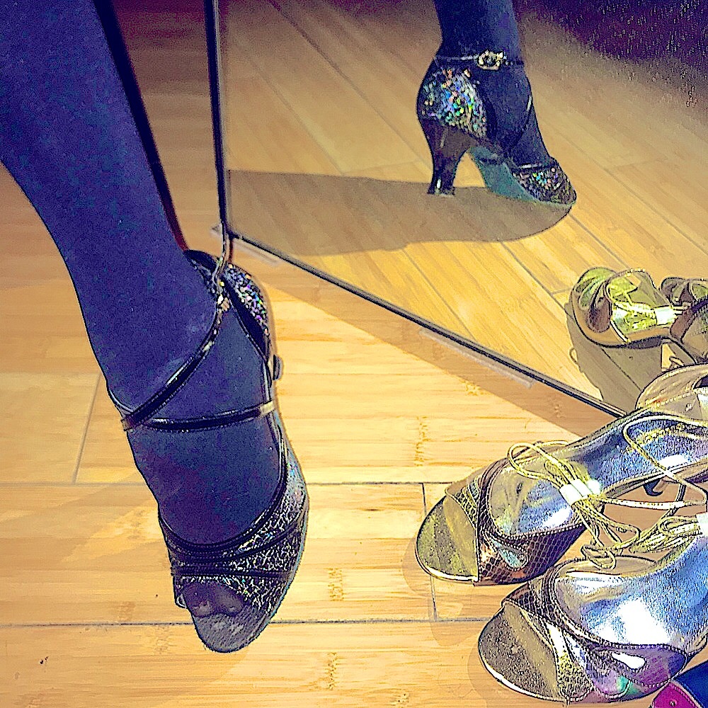 VeryFine TangoStarBurstBlack Dance Shoes To Die For A Femme Fatale